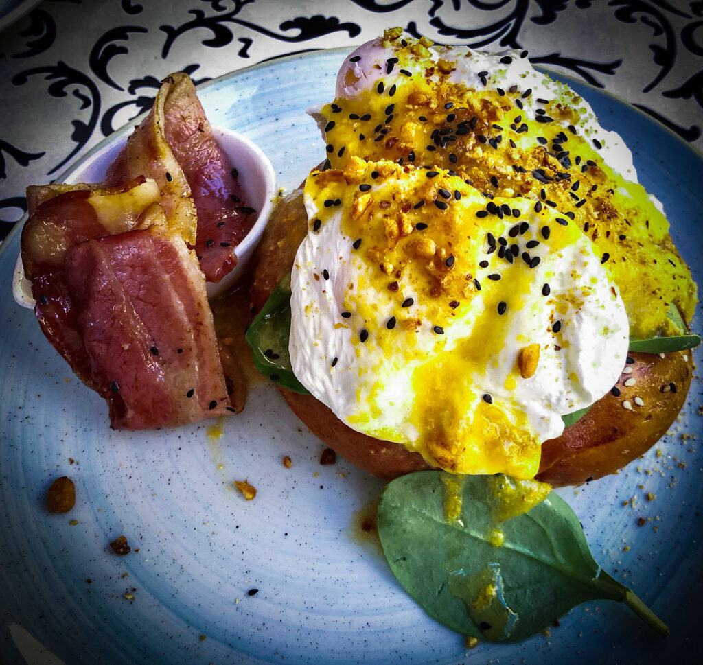 Alsur Café in Barcelona's El Born has plenty of delicious dishes to choose from, including egg dishes, so you can have a hearty breakfast in Barcelona.