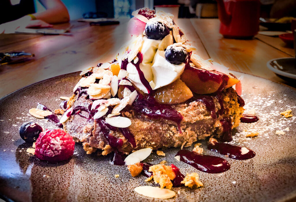 The most popular French toast in Barcelona is served at the Caravelle brunch café.