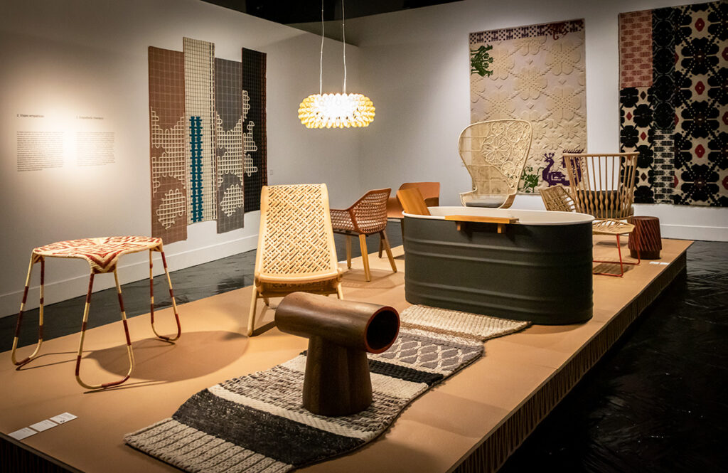 Spansk designfestival har bæredygtighed og kulturhistorie i fokus - den spanske designer Patricia Urquiola arbejder gerne i farver og genbrugsmaterialer.