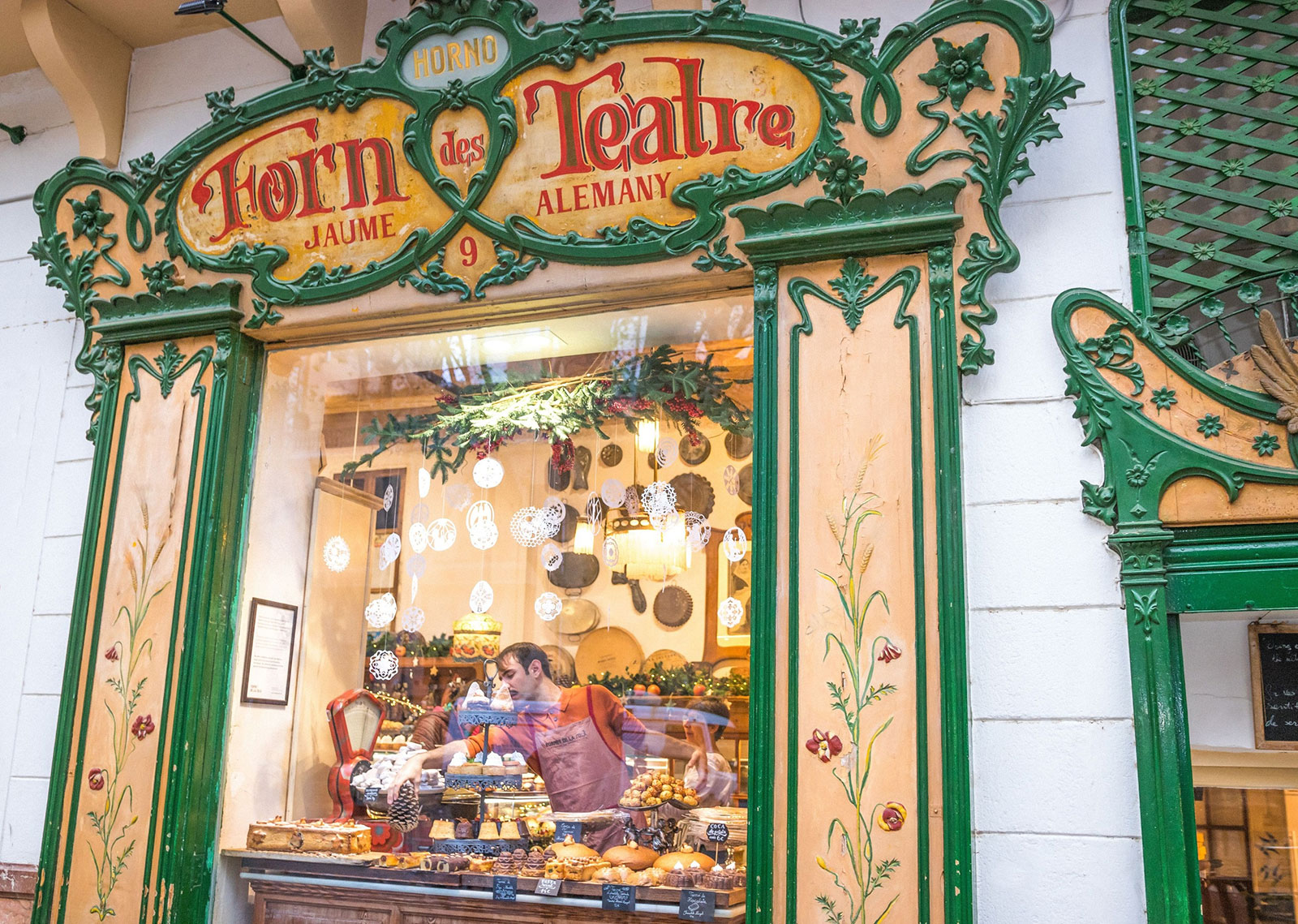 Mallorcas butikker er fyldt med spiselige lækkerier i julen. Foto: PR