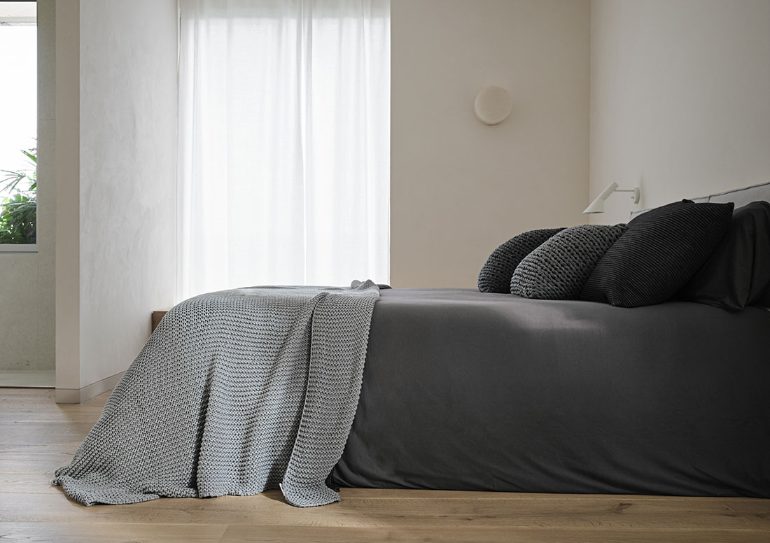 Sengelinned og tæpper i naturlige materialer fra spanske mikmax