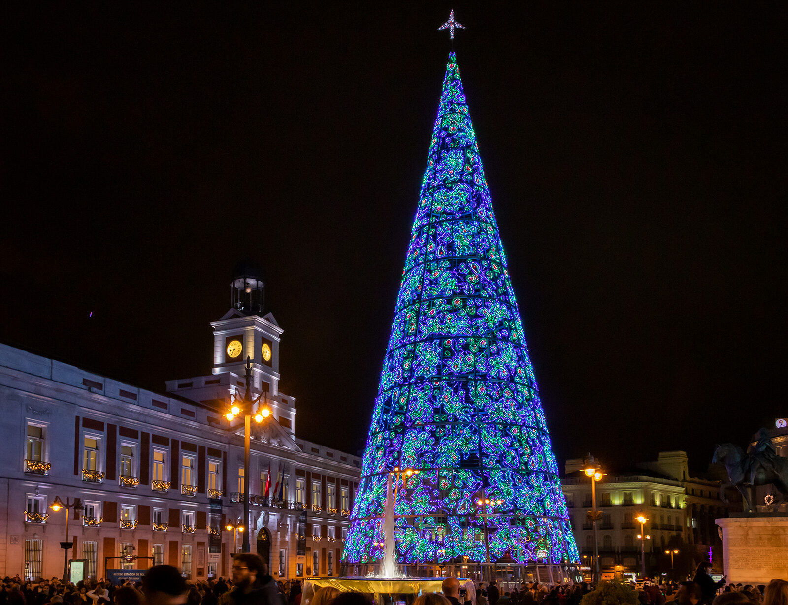 Julen i Madrid er magisk og traditionsrig med et moderne twist