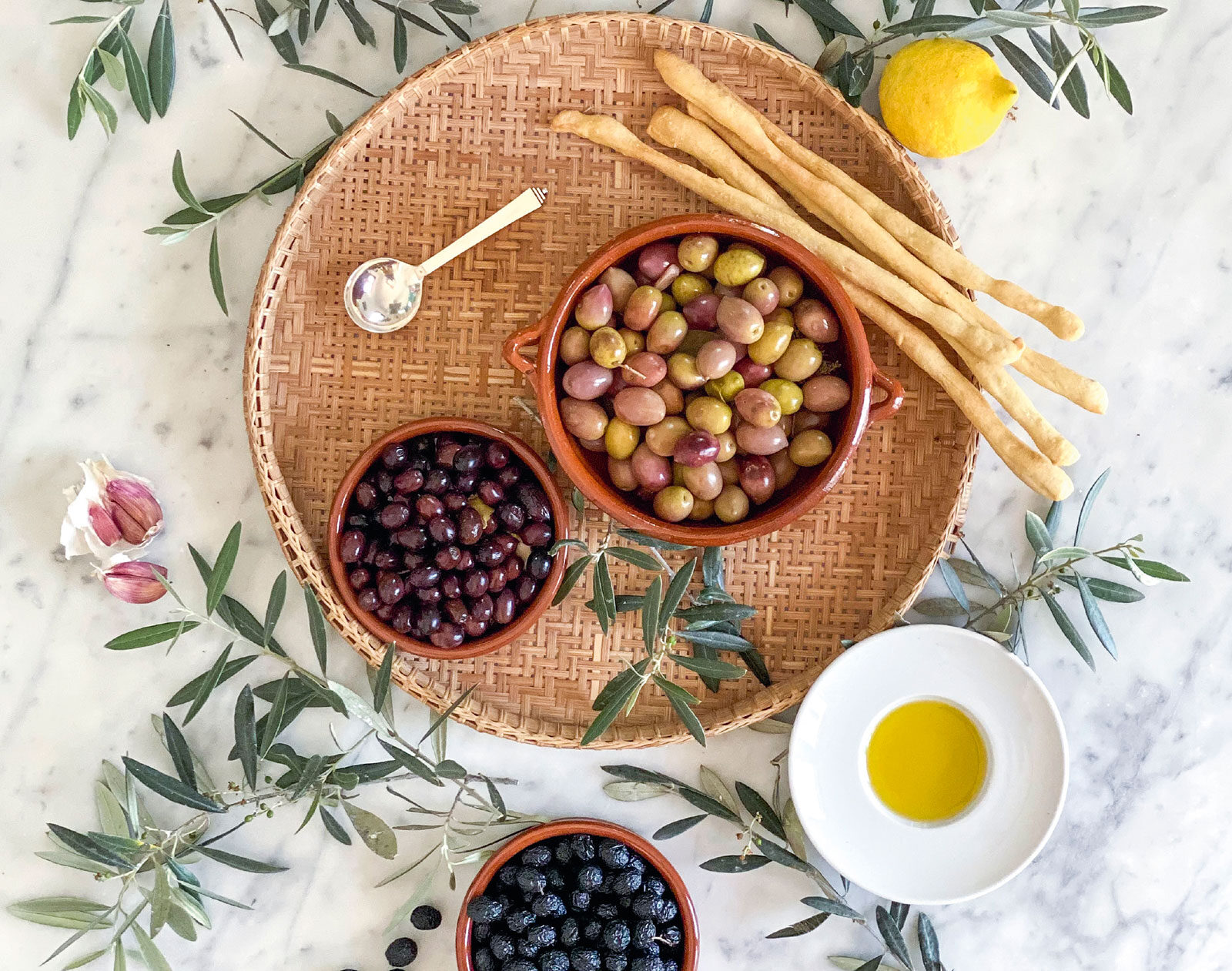 Kogebogen Oliven & olivenolieaf Henrik Vilain og Ingo Schauser.