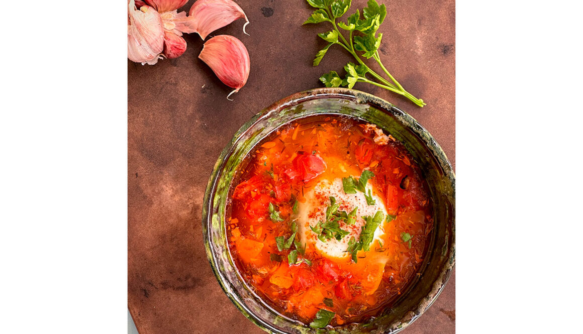 Spansk hvidløgssuppe - med porcheret æg